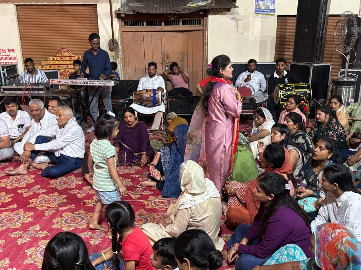 Chants of 'Shyam' resonate in Adhoya.