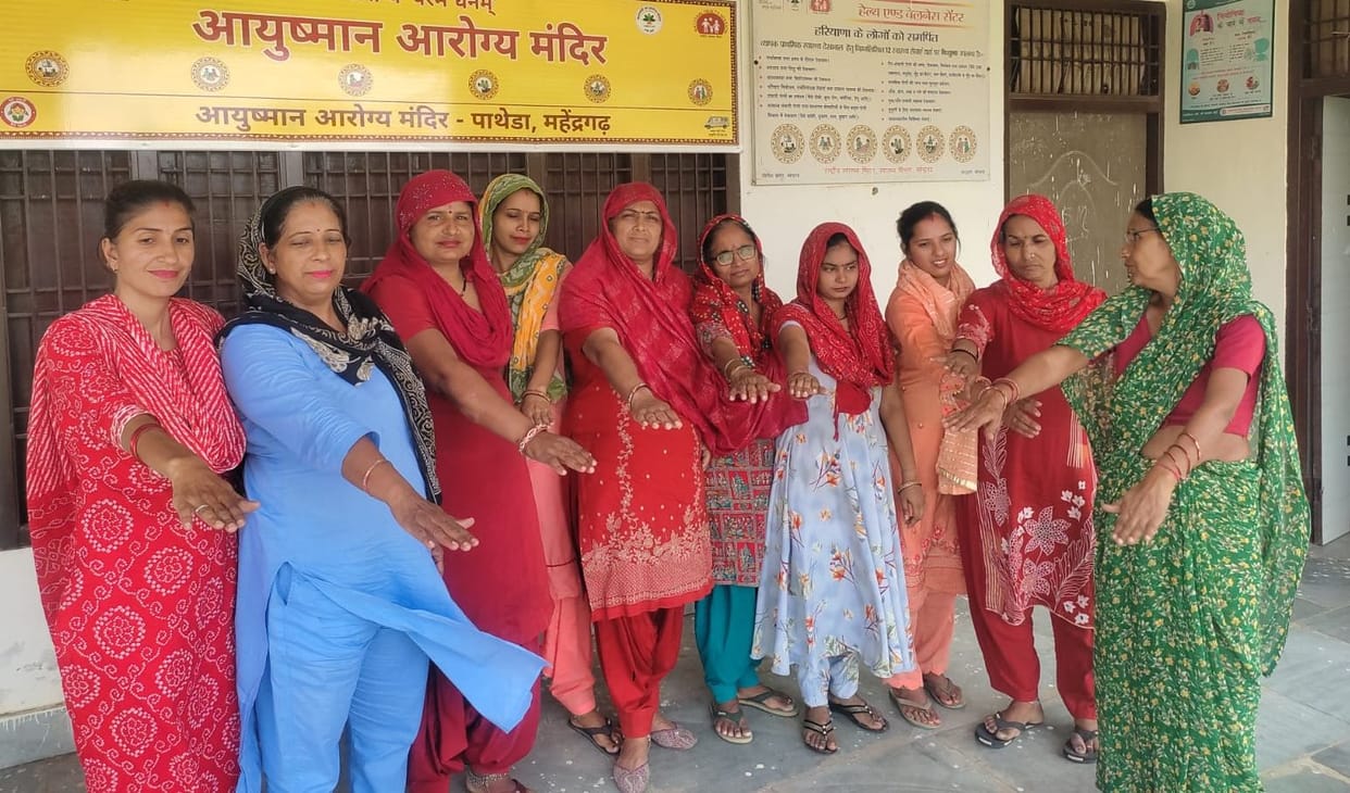 Meeting held in Patheda on improving the sex ratio; pledge taken to honor daughters.