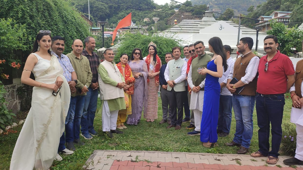 Grand welcome for Miss Universe Himachal Snehal Rawat in her home region