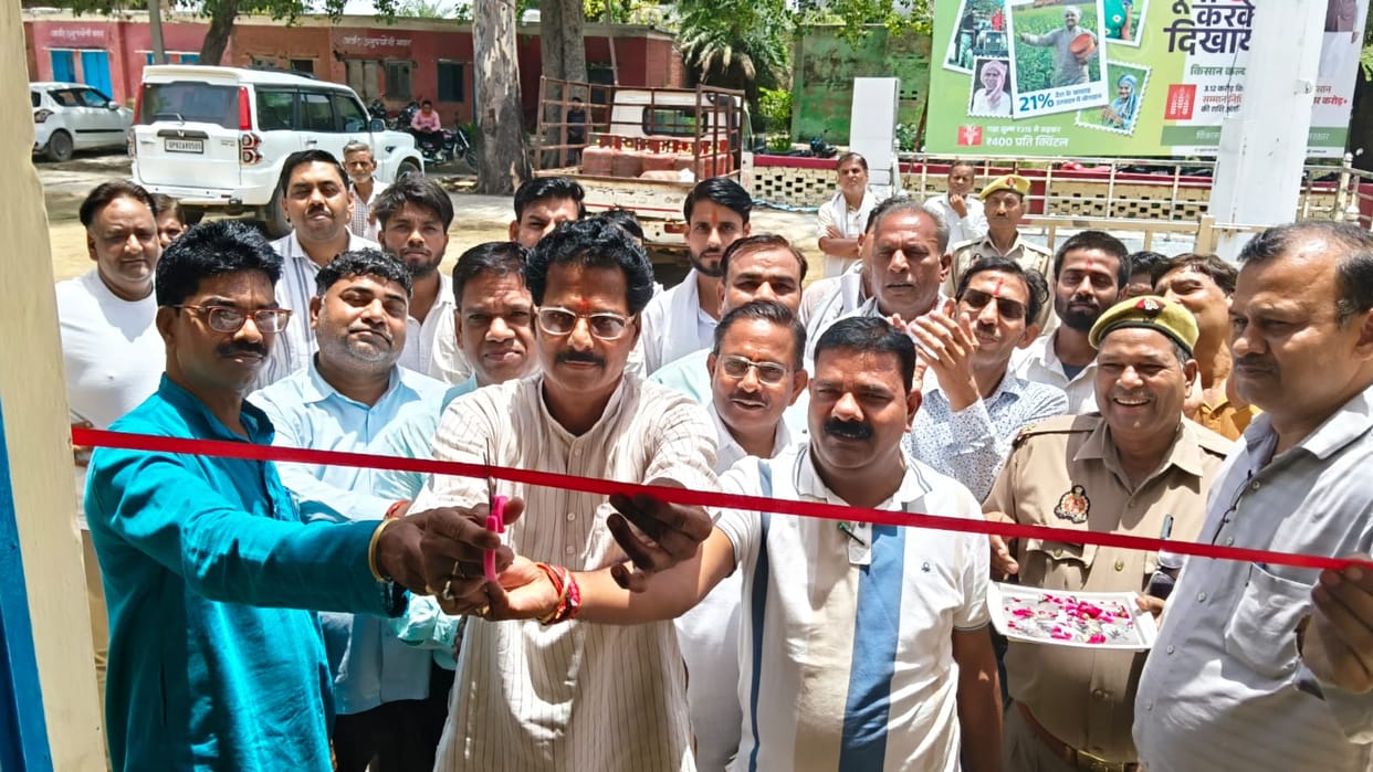 People flocked to the public welfare fair to avail the benefits of various schemes.