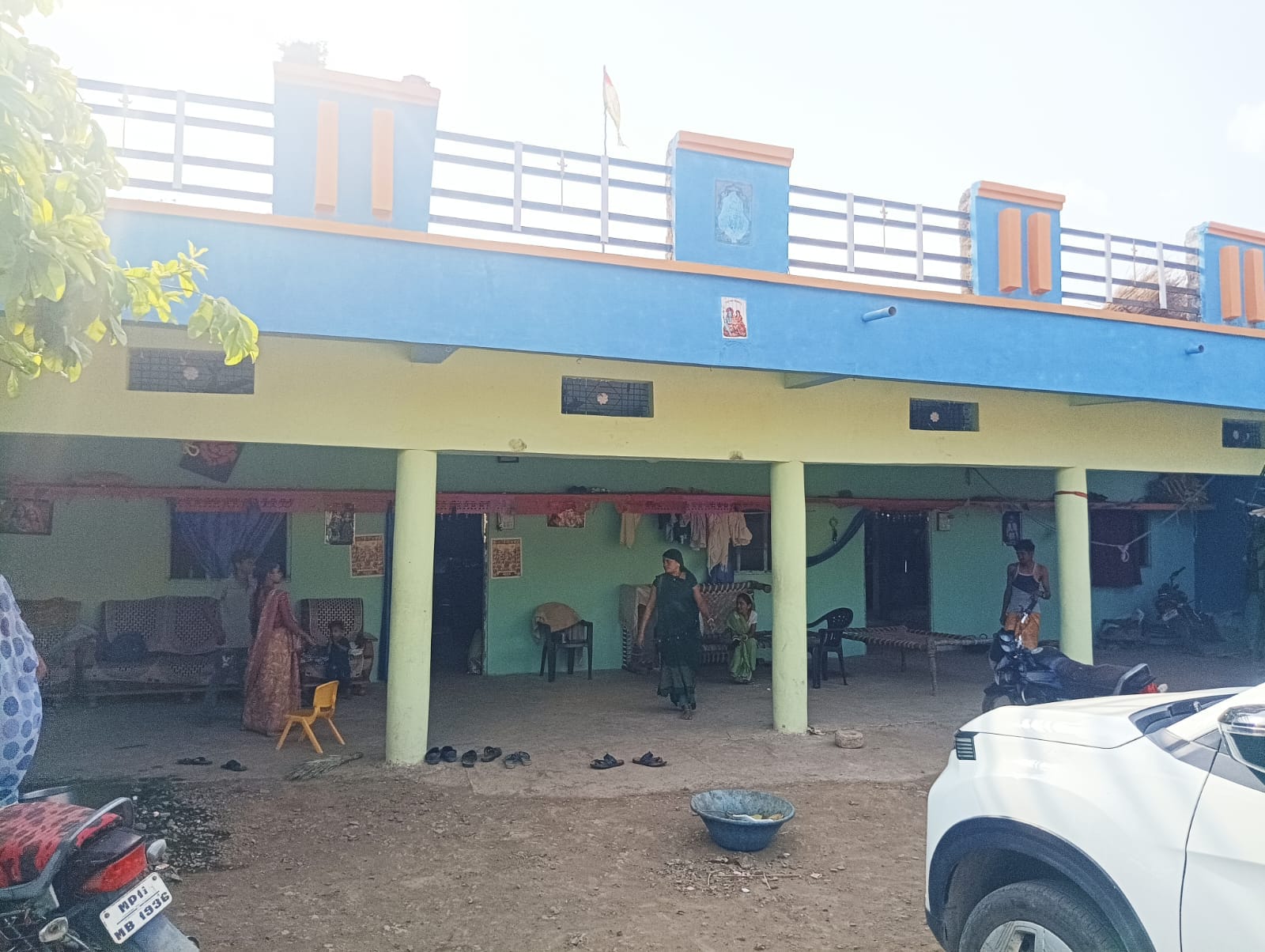 किसान के घर में हुई वारदात