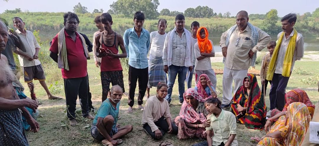 Farmer drowns in the Gomti while bathing.