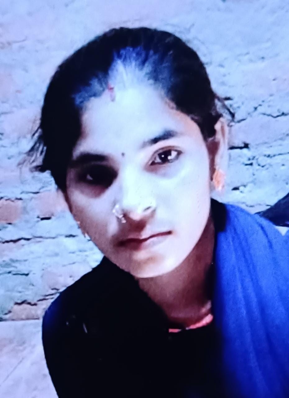 Woman dies after childbirth at private hospital; family creates a ruckus.