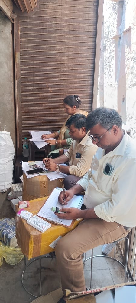 Samples of well-known companies from India and abroad, expired medicines,