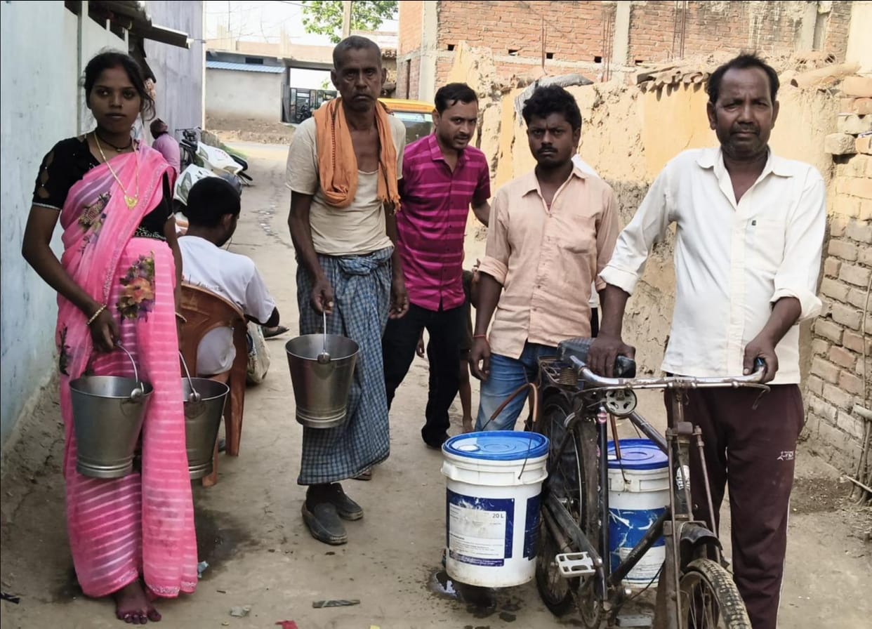 Water tank a mere showpiece; drinking water crisis deepens in the settlement