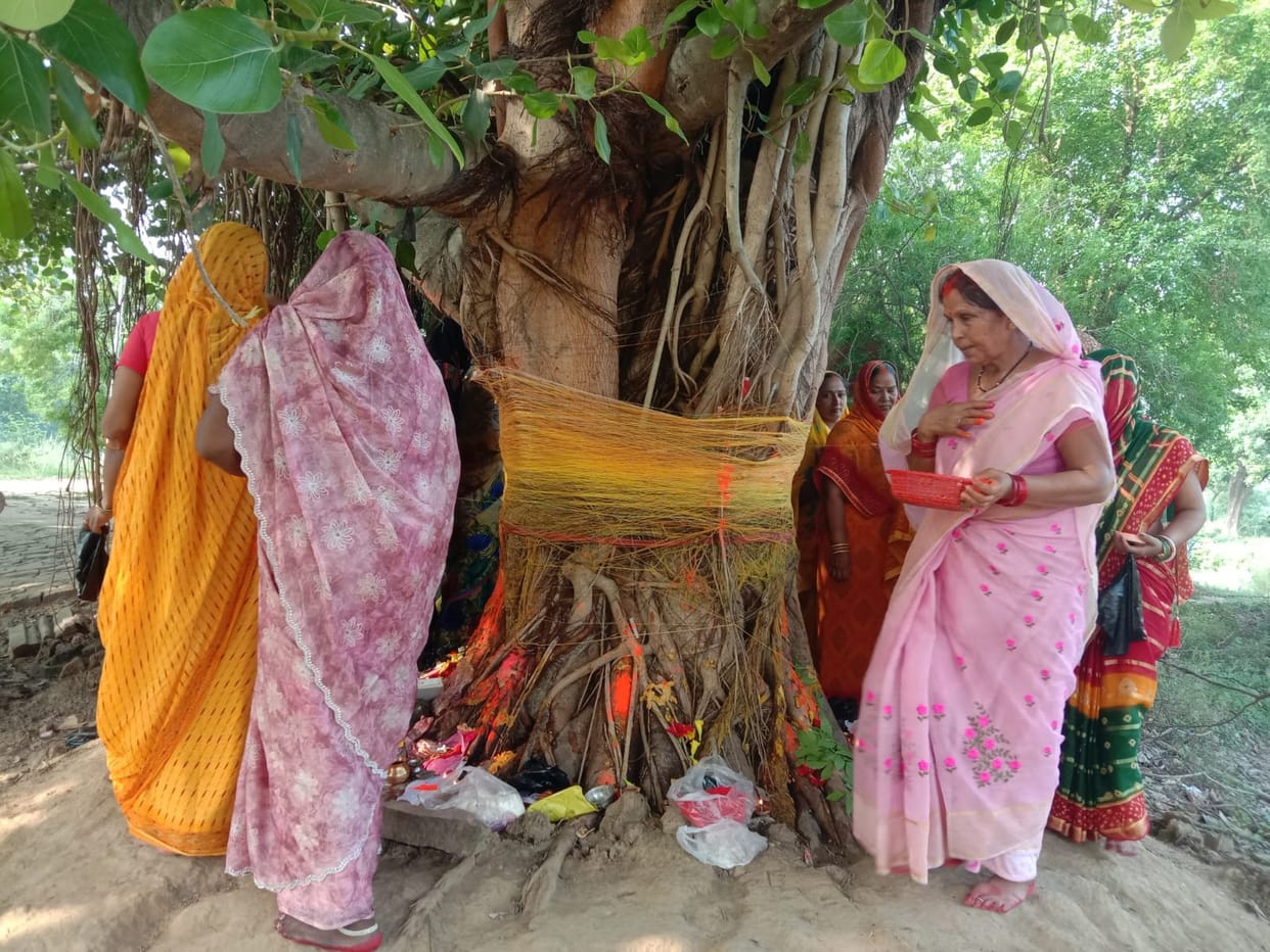 Performed prayers and rituals for the husband's longevity.