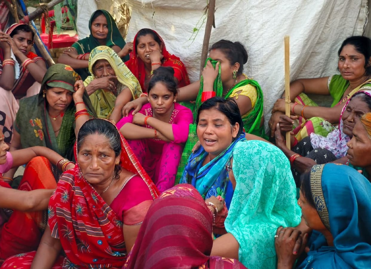 Last rites of contractual worker performed after assurance
