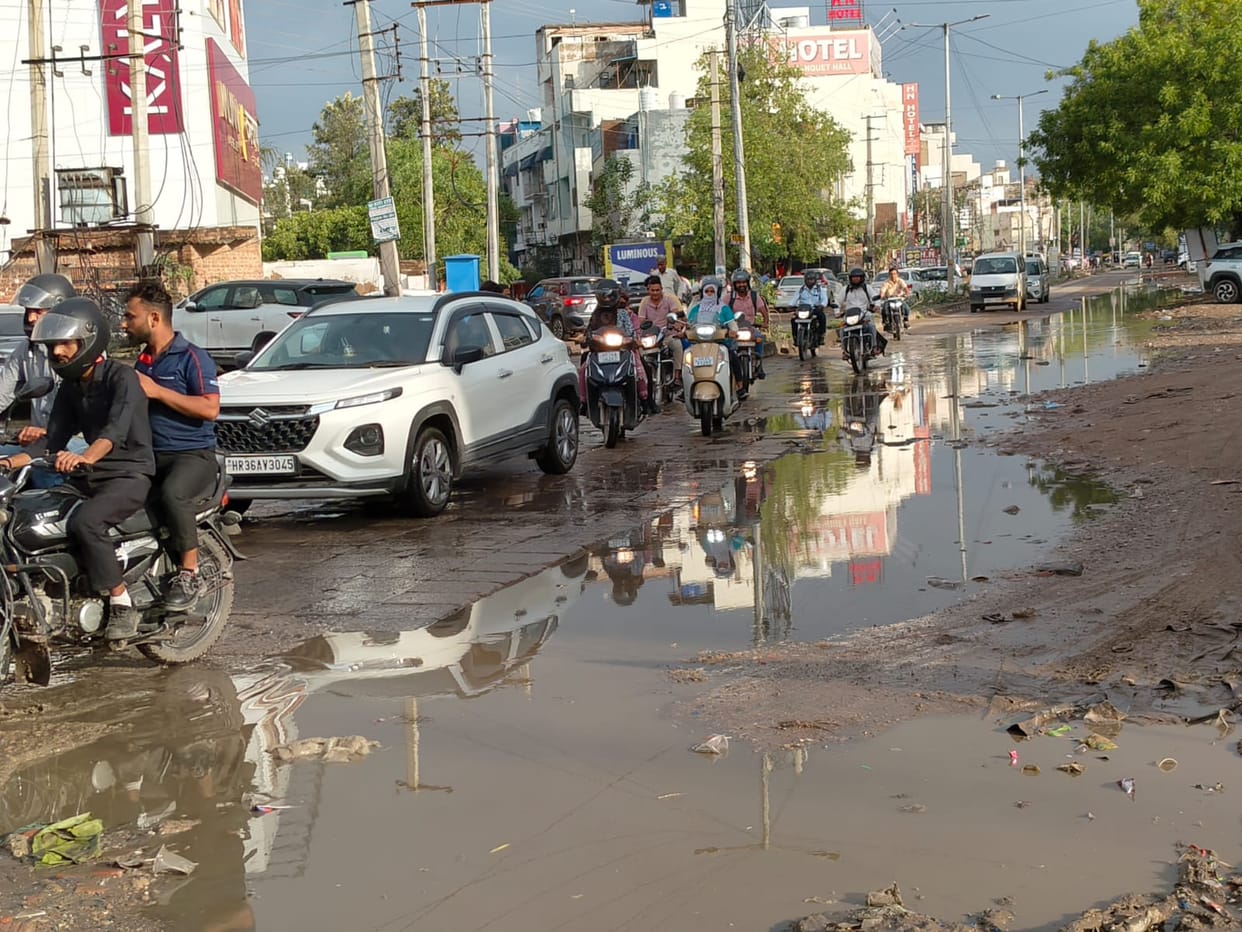 Storm and rain bring relief from the heat, but waterlogging and power outages add to the trouble.