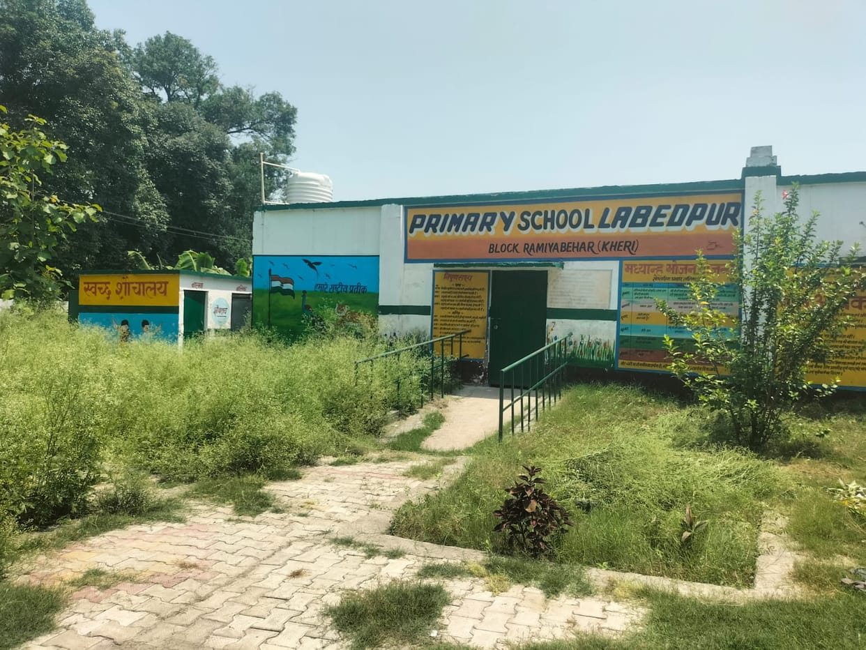 Many schools were absent on the first day of attendance