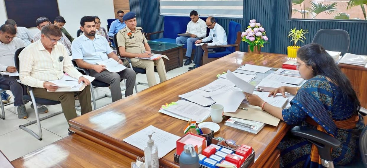The assistance amount should reach the eligible beneficiaries soon, officials should take timely action: DC