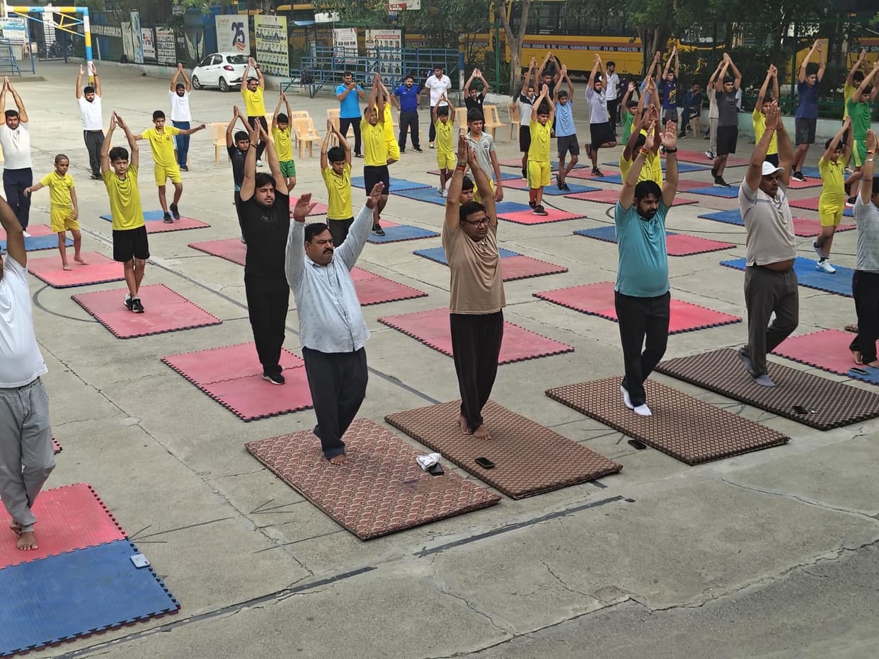 Yoga removes negative emotions: MLA
