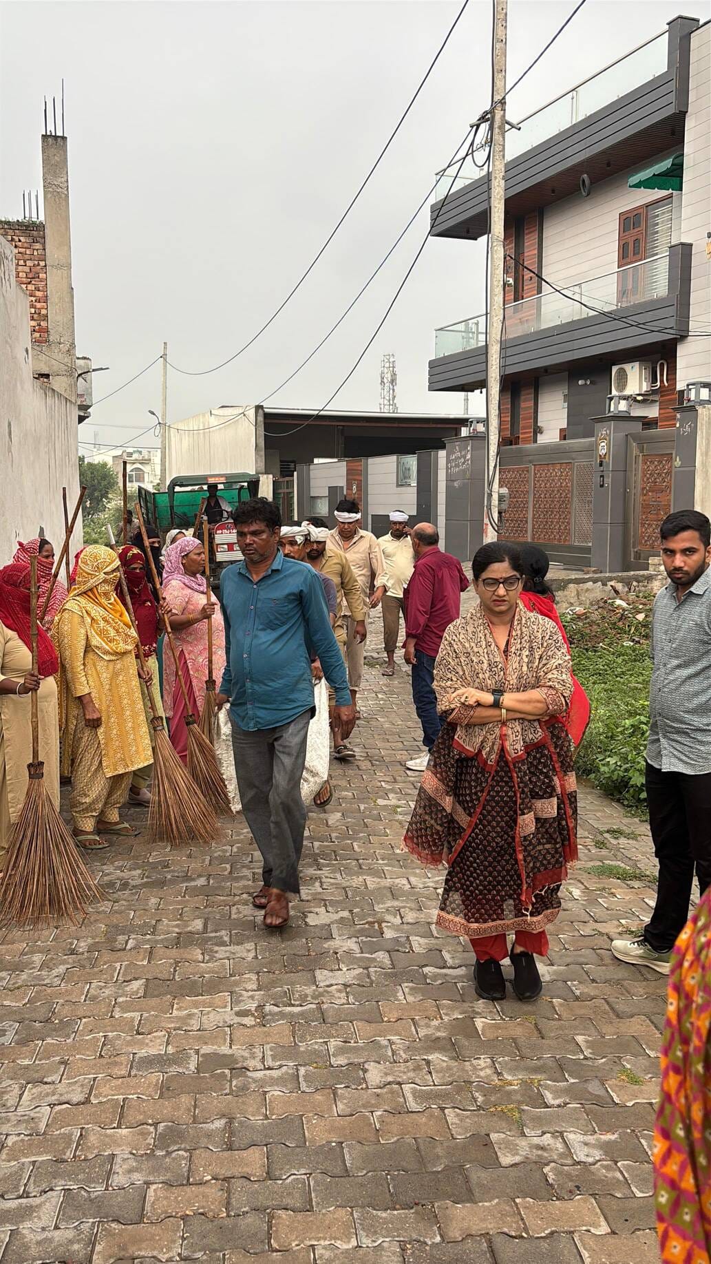 Special cleanliness drive launched in Gandhi Nagar