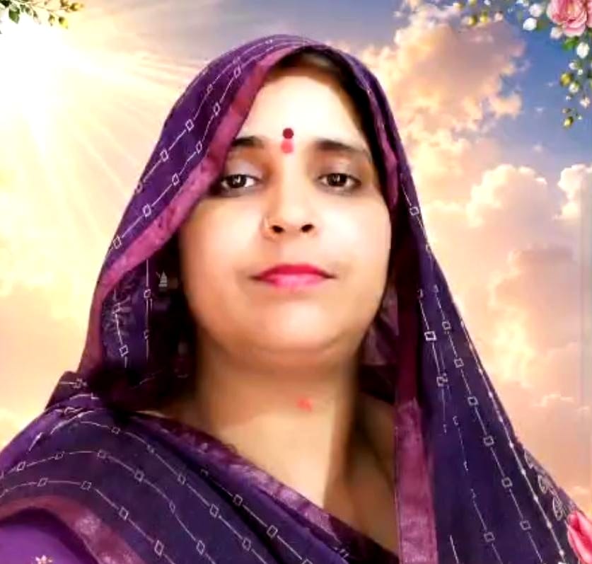 Woman dies in accident while on her way to take a holy dip in the Ganges.