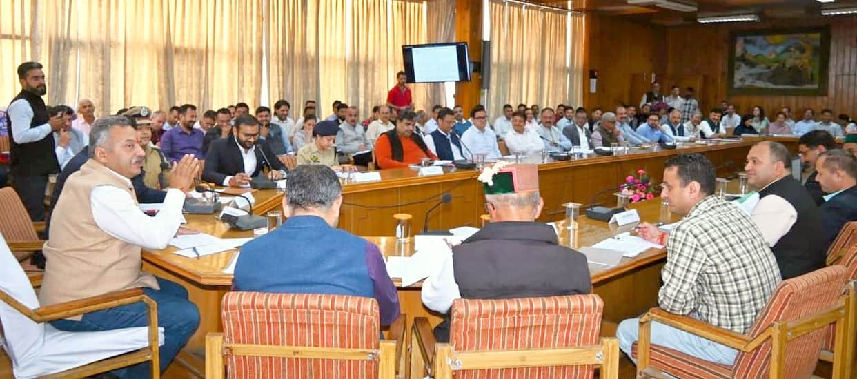 Various issues concerning the Rampur Assembly constituency were raised during the meeting of the Public Grievance Redressal Committee