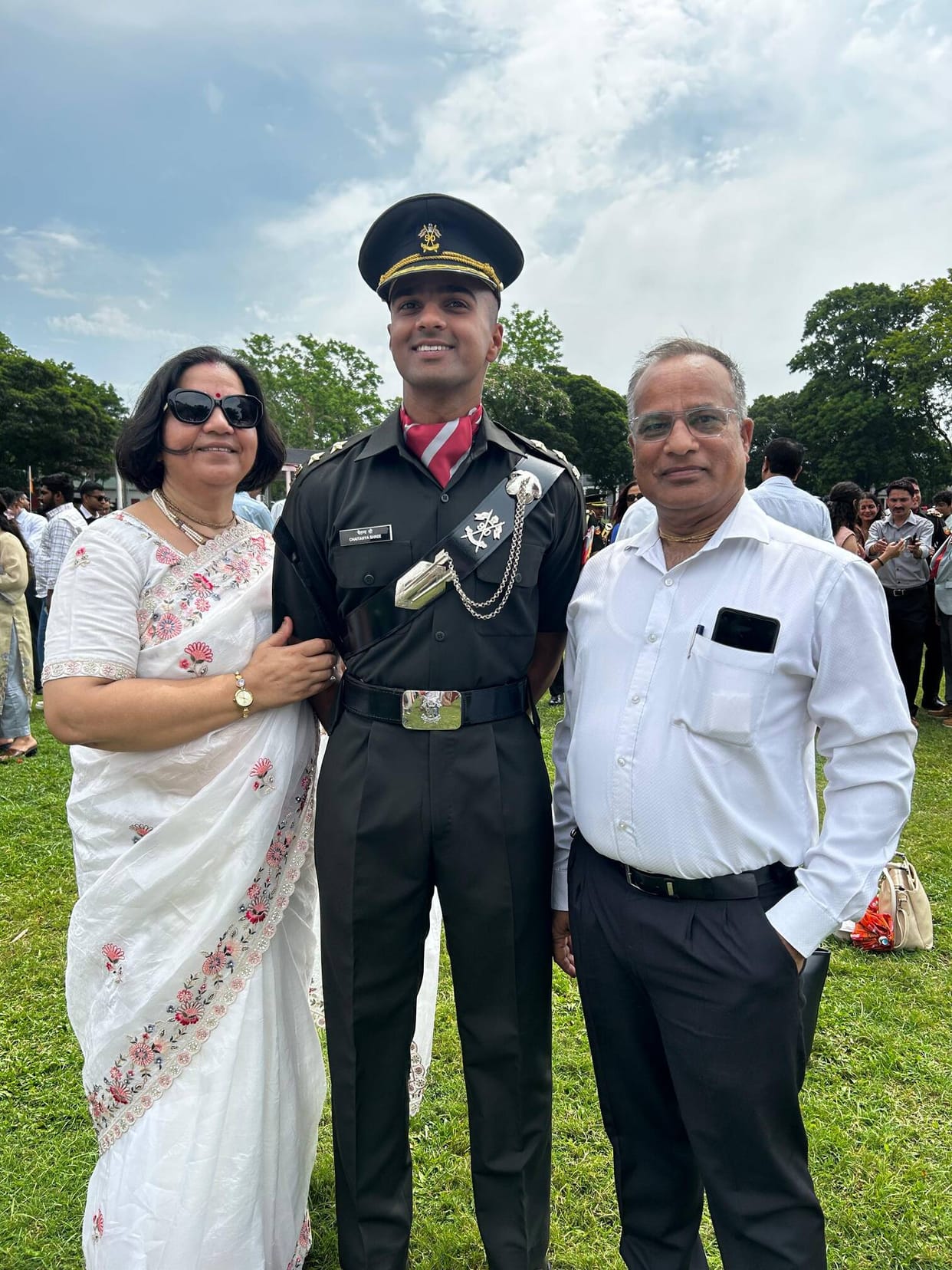 Chaitanya Shree from Pallavpuram becomes a Lieutenant.