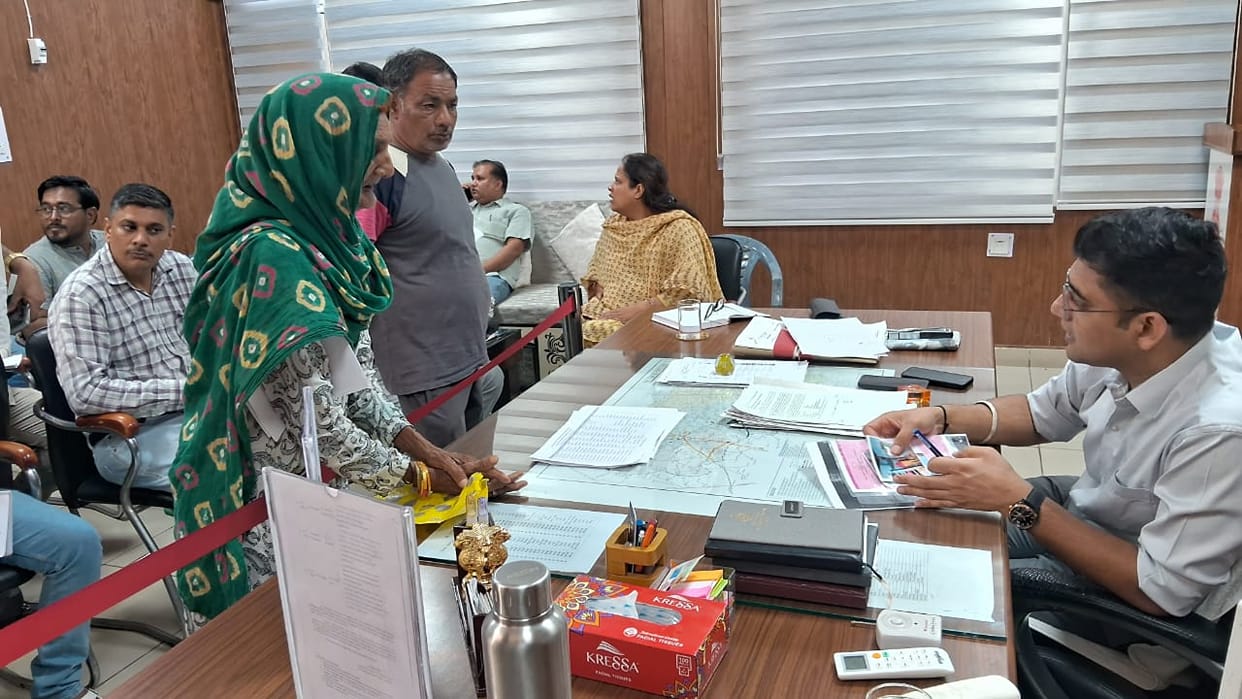Hearing of complaints in the resolution camp