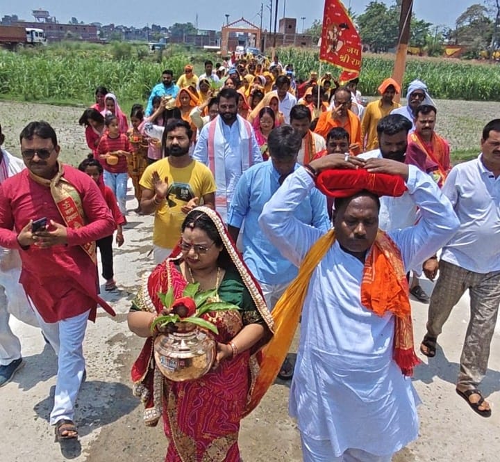 A Kalash Yatra was taken out with great fanfare and music.