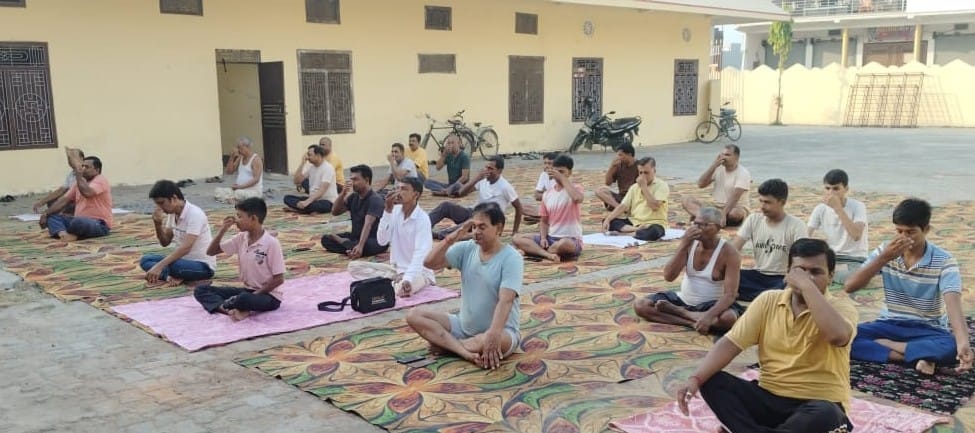Yoga Week begins; over 500 participants practiced yoga.