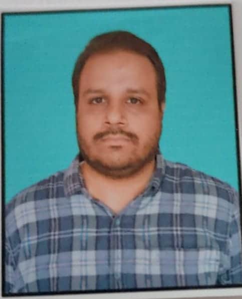 32-नागरिक अस्पताल में कार्यरत डॉ. विपीन नैन