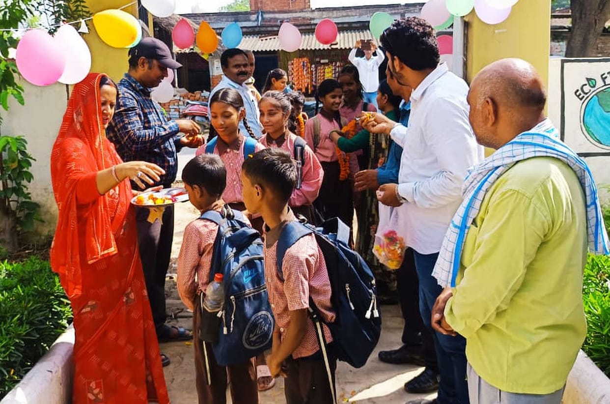 A festive atmosphere was seen in schools.