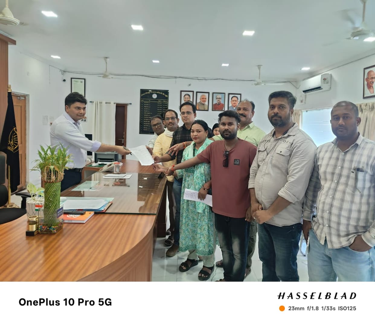 Bijapur Journalists submitted memorandum to Collector against instances of FIRs being directly registered