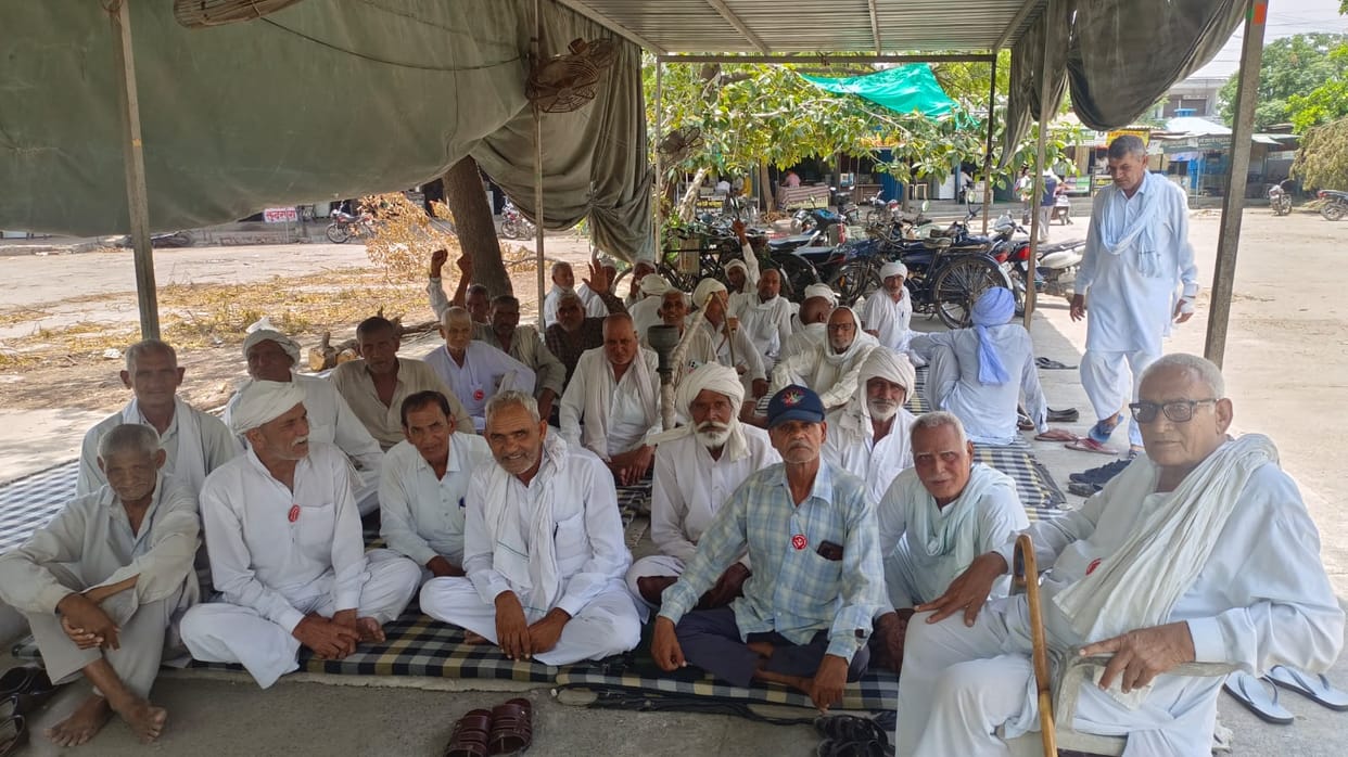 Demand raised for solution of farmers' problems