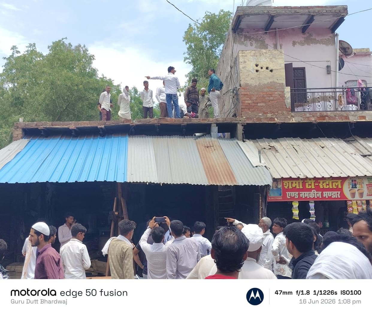 Red markings have reached houses in the Nakanpur area