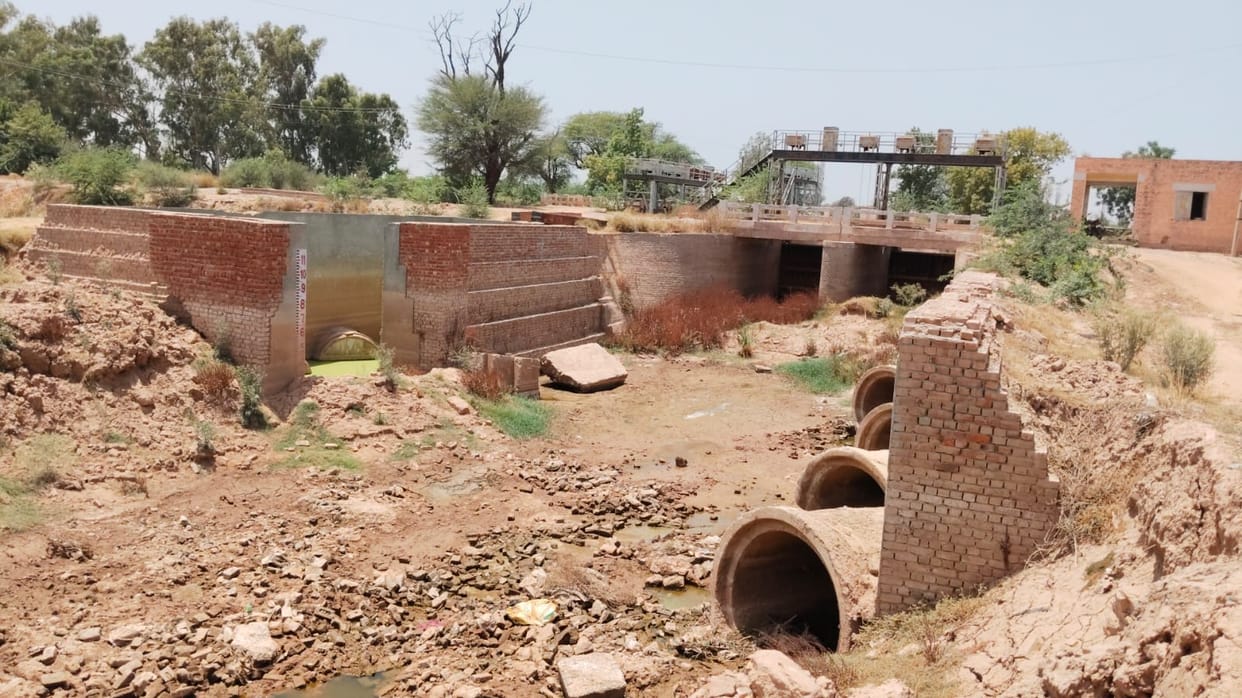 A shield of safety... Gates will be installed on Hisar-Ghaggar multipurpose drain by June 30, claims the Irrigation Department; a meeting with farmer leaders will be held today