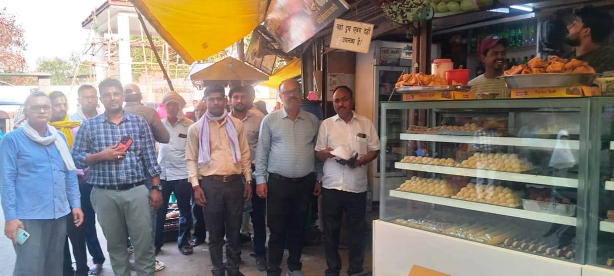 A fine of two thousand rupees and confiscation of two kilograms of banned polythene.
