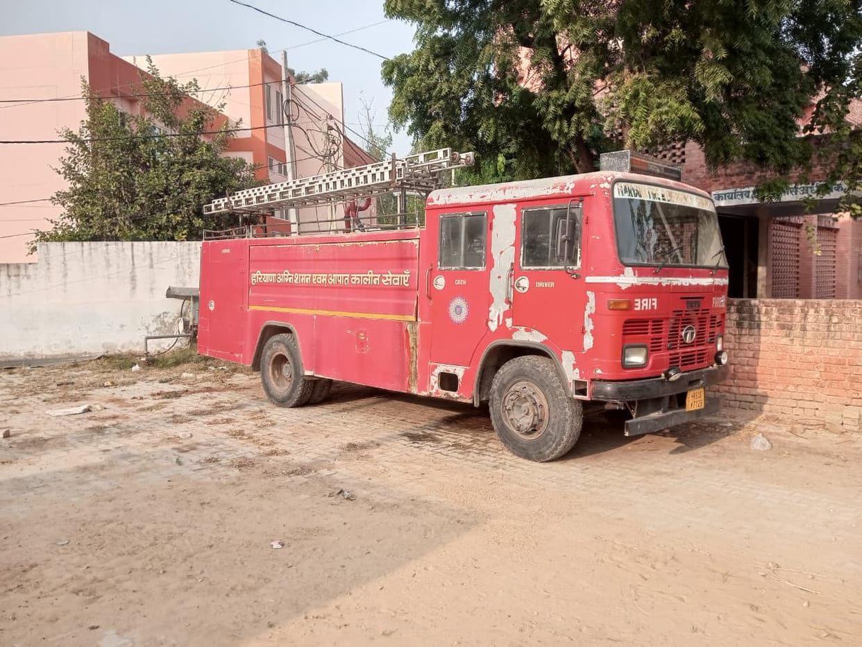 Fire brigade station stuck in red tape for six years; 60 villages dependent on a single dilapidated vehicle
