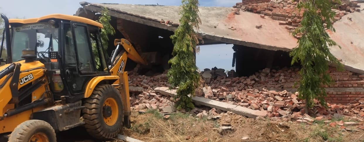 DTP's bulldozer cracks down on illegal constructions in Kosli.