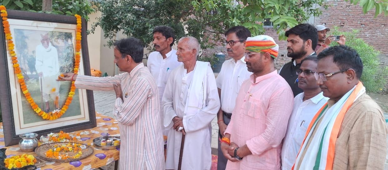 Tribute paid to freedom fighter Dharmaraj Pathak