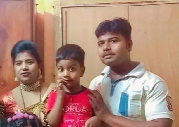 Bike riding couple and son die in collision with tanker, daughter critical