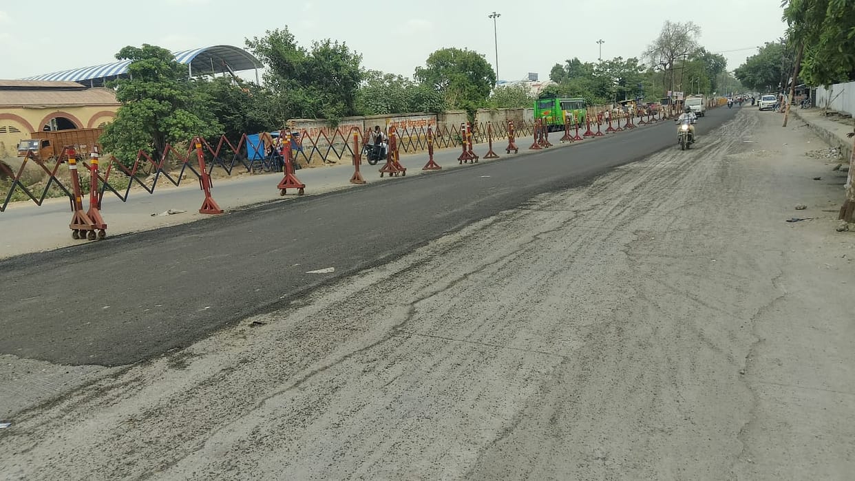 The newly laid road right in front of the Divisional Commissioner's residence has started coming apart.