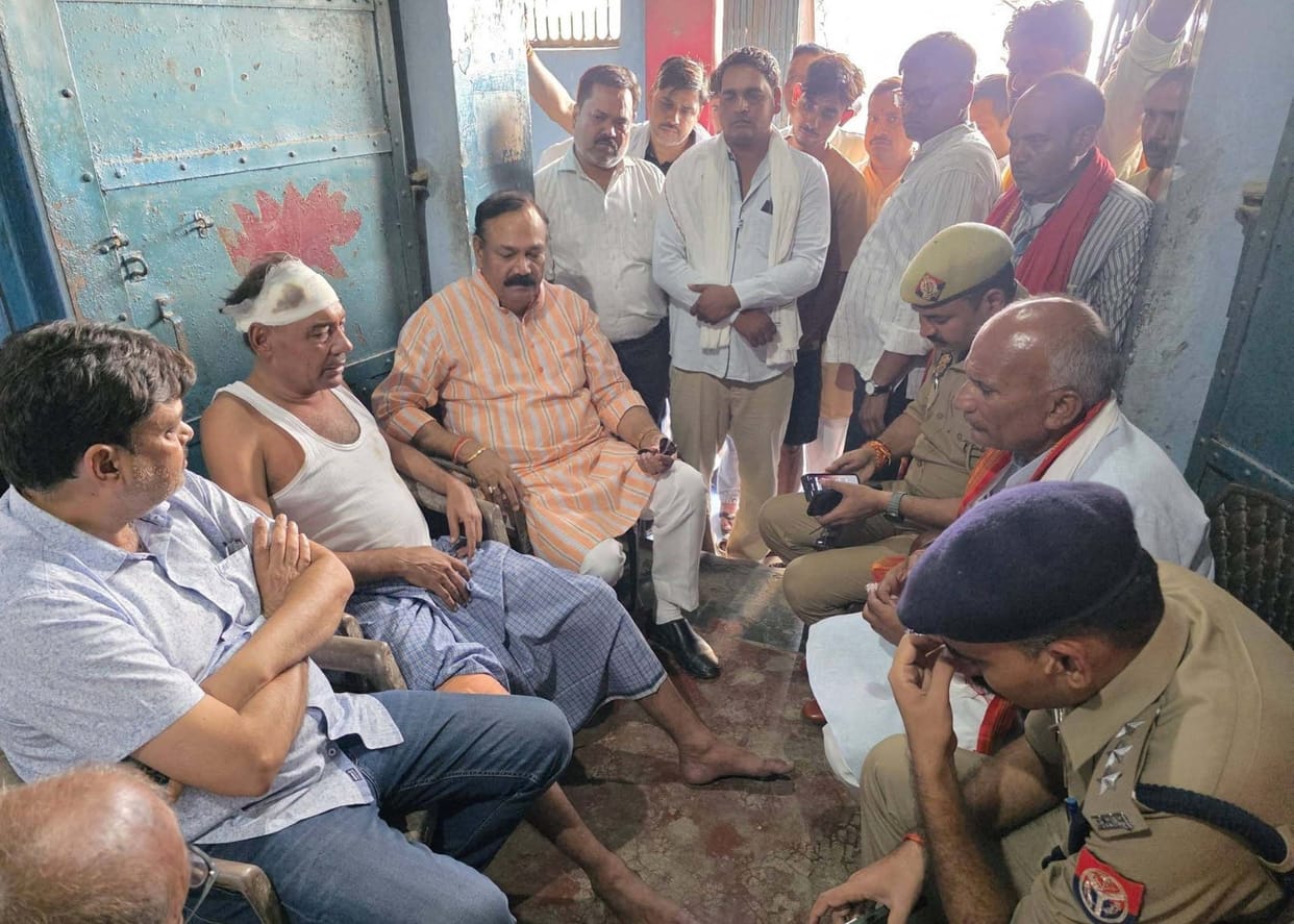 MP Chahar reached the house of the jeweler who was robbed.