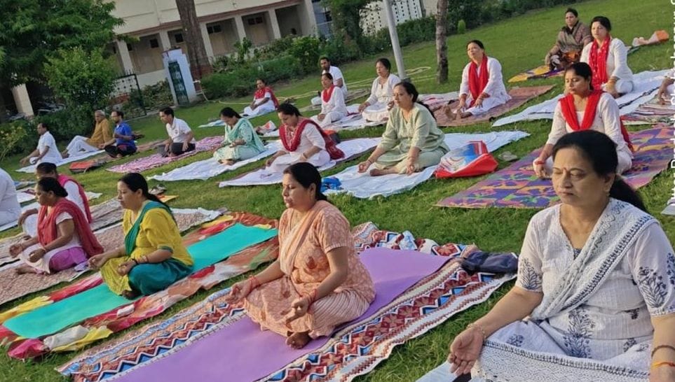 Special asanas were practiced to alleviate Vata disorders.