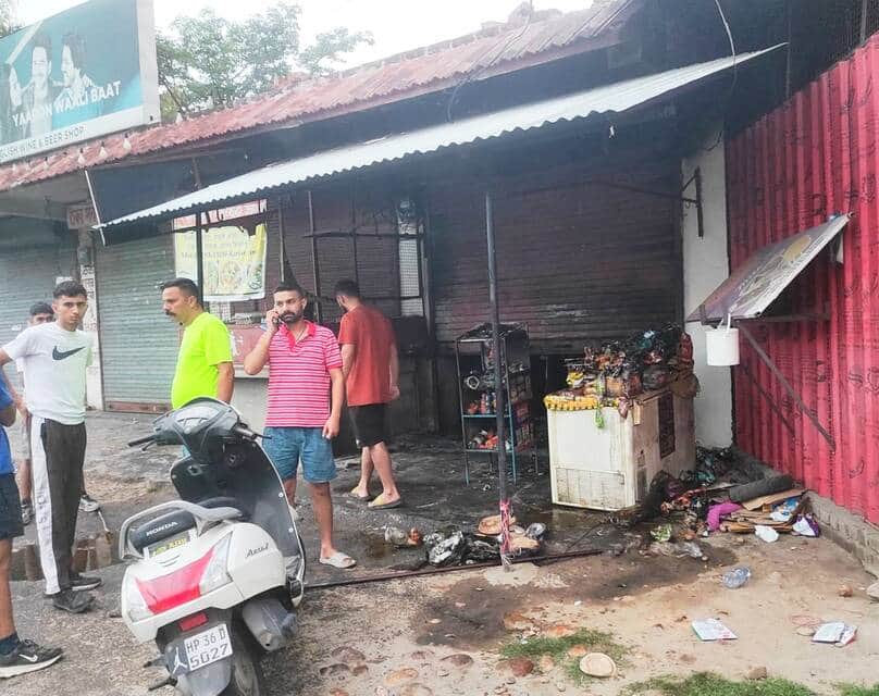 Fire breaks out at a grocery store in Badlathor market; goods reduced to ashes.