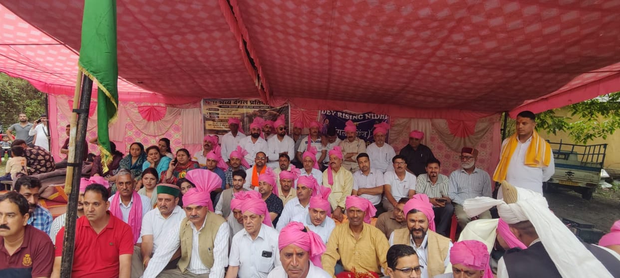 Wrestler Pinti Kaithal won the 'Badi Mali' (top prize), while Vishal from Sundernagar emerged as the 'Darlaghat Kesari'.