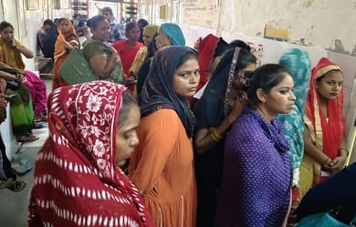 One doctor, 250 patients, women in labor left distressed in the heat.