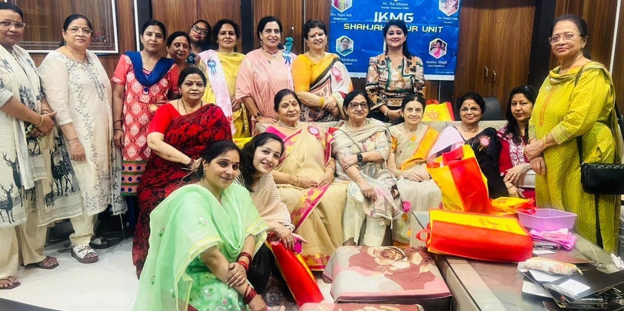 International Khatri Mahasabha group gets a new team; Poonam becomes President.