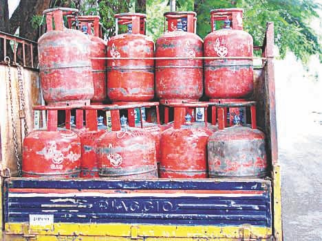 2,200 households will have to surrender their LPG cylinders within a month