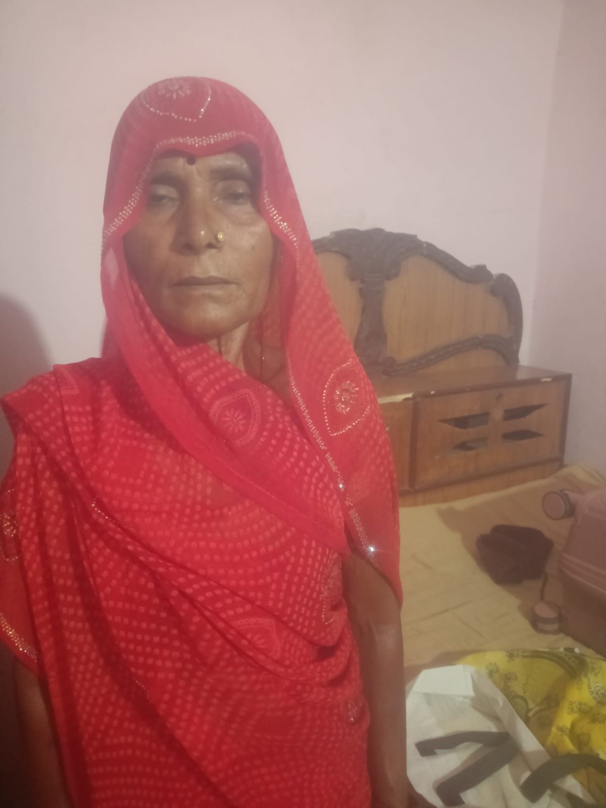Woman bitten by snake while picking Datura leaves; dies