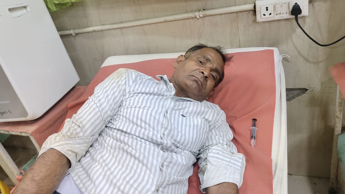 Accident caused by maize scattered on the road; Anganwadi worker dies, husband and niece injured.