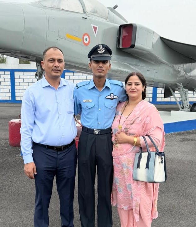 Flying Officer Harsh Dahiya welcomed upon arrival in Kidhauli.