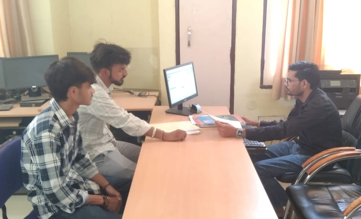 496 NCVT seats and 112 SCVT seats have been allocated in the ITI.