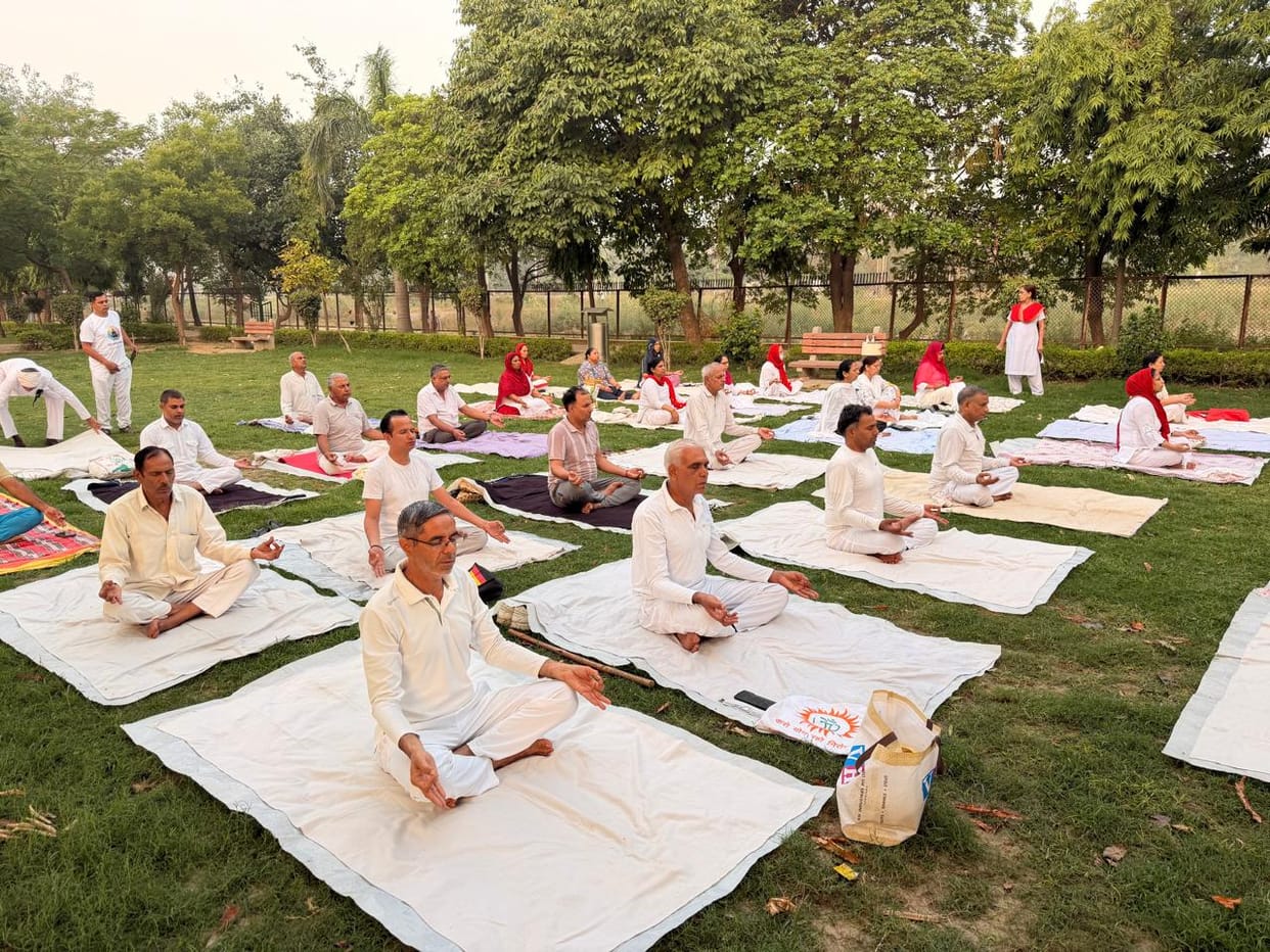 Yoga camp for obesity prevention and cure begins.
