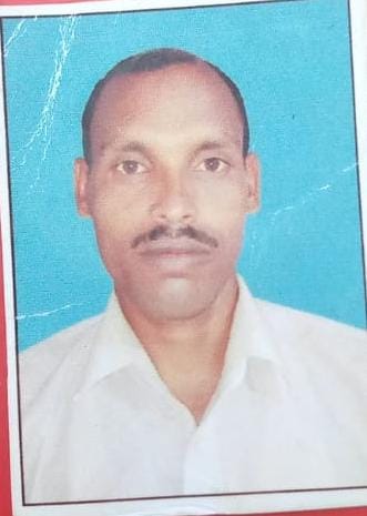 Farmer dies from electric current in farm fence; body not allowed to be removed for ten hours.