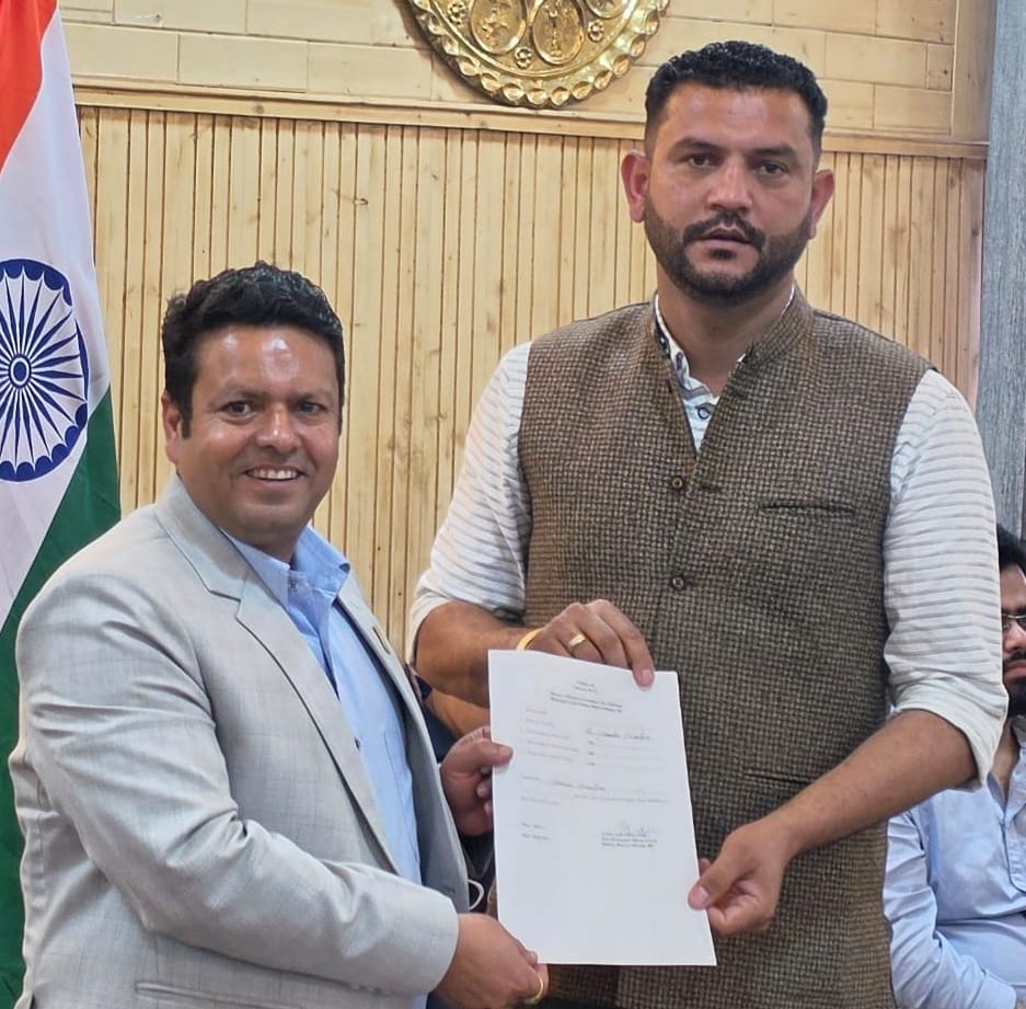 Congress-backed Pyare Lal is the Independent President of the Rohru Municipal Council