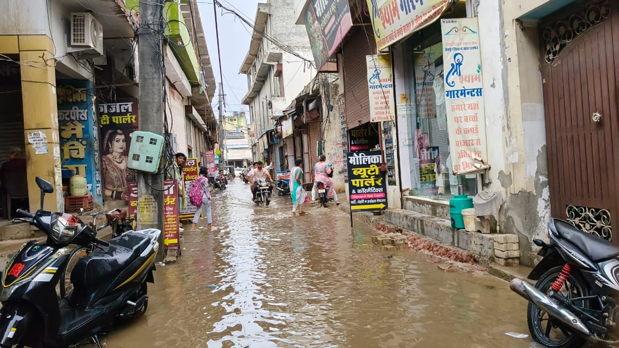 5mm of rain in 20 minutes exposes hollow claims; city inundated