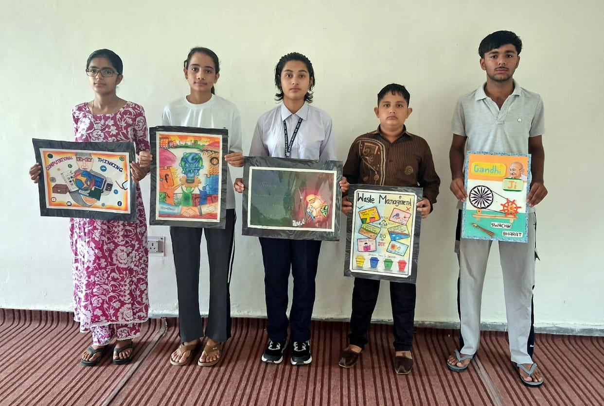 Children demonstrated their talent in the painting competition